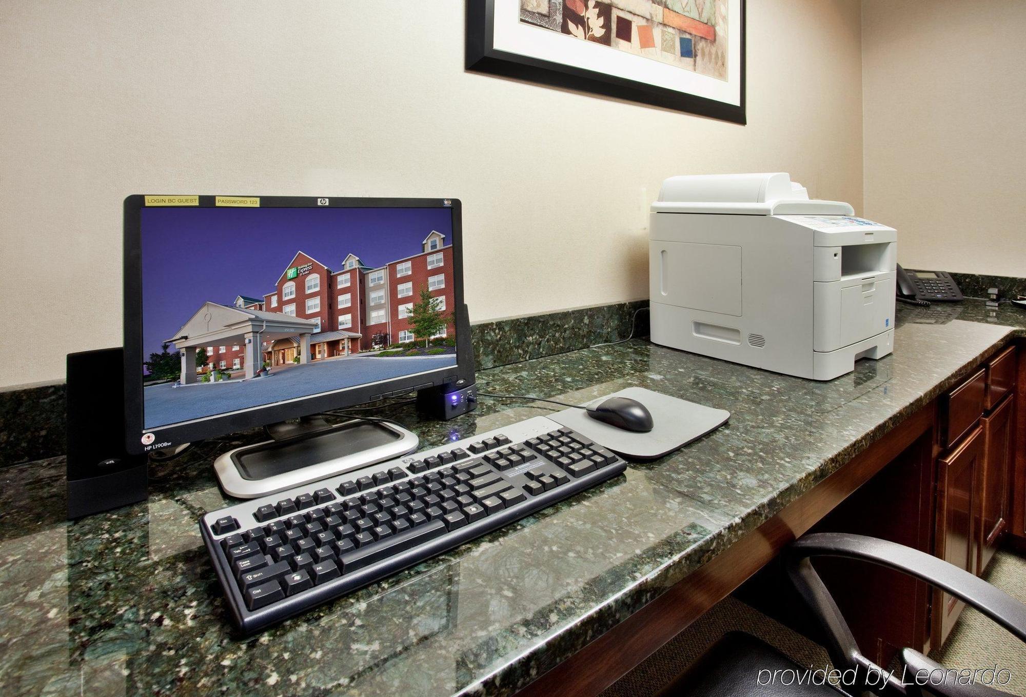Holiday Inn Express Hotel & Suites St. Louis West-O'Fallon By Ihg Facilities photo